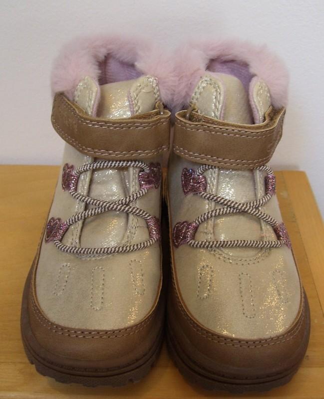 Toddler Girls Carter's SARANG Gold Pink Glitter Hearts Fur Boots Shoes Sz 5