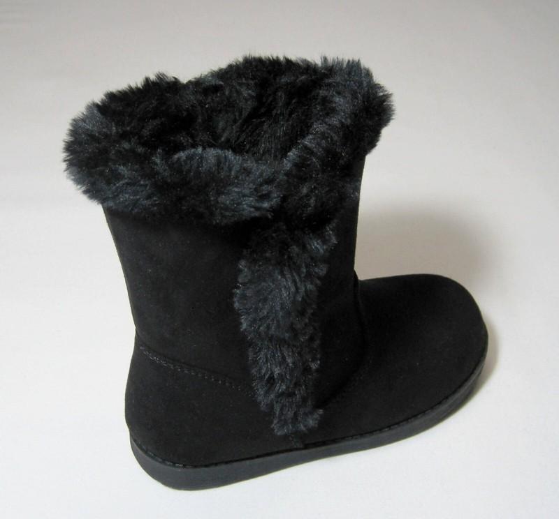 Toddler Girls Fleece Fashion Boots Black NWT Cat & Jack