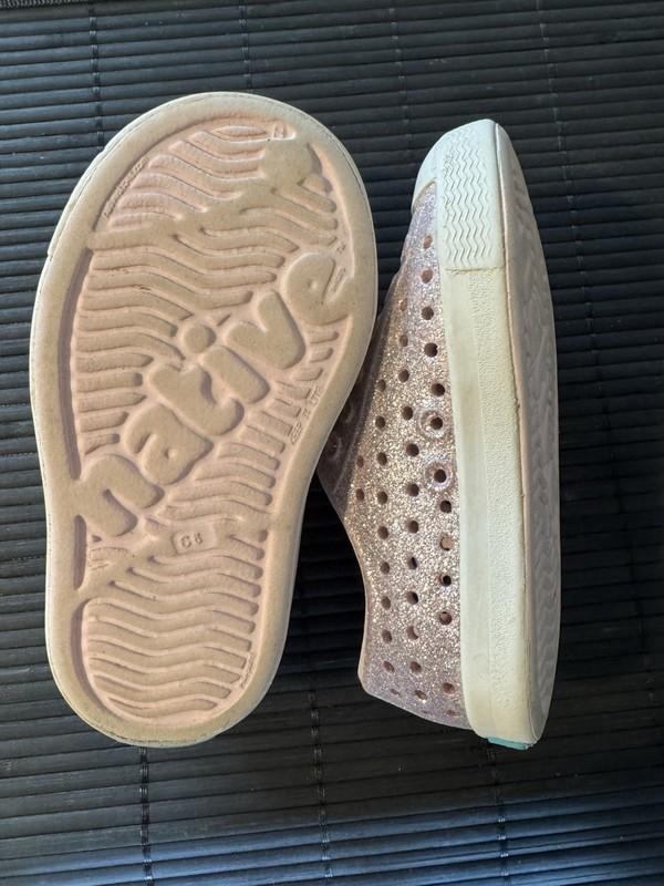 Toddler Native Shoes Glittery Pink Size C8 Slip On Pre-owned Good Condition Cute