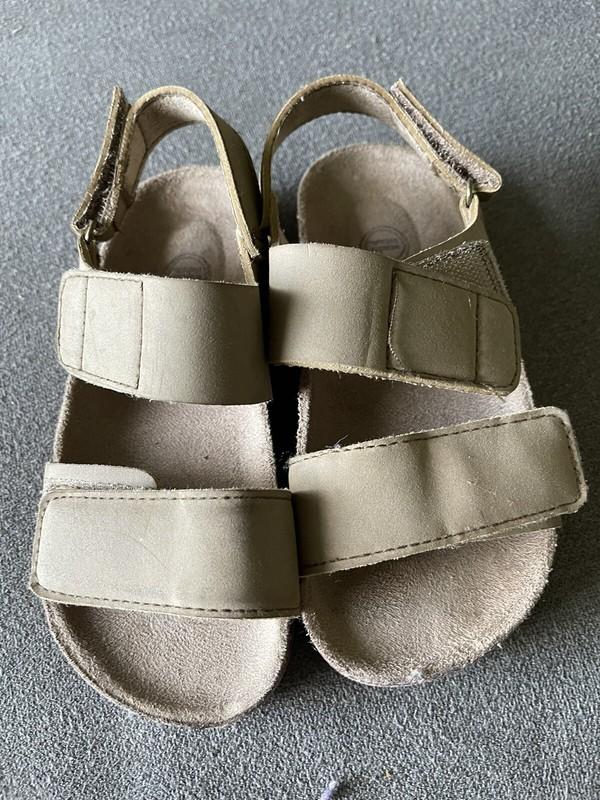 toddler size 11 sandals