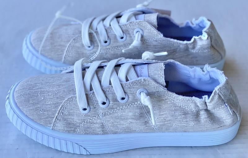 Tommy Bahama Footwear Women's Beige Memory Foam Sneakers Brand New Size 9
