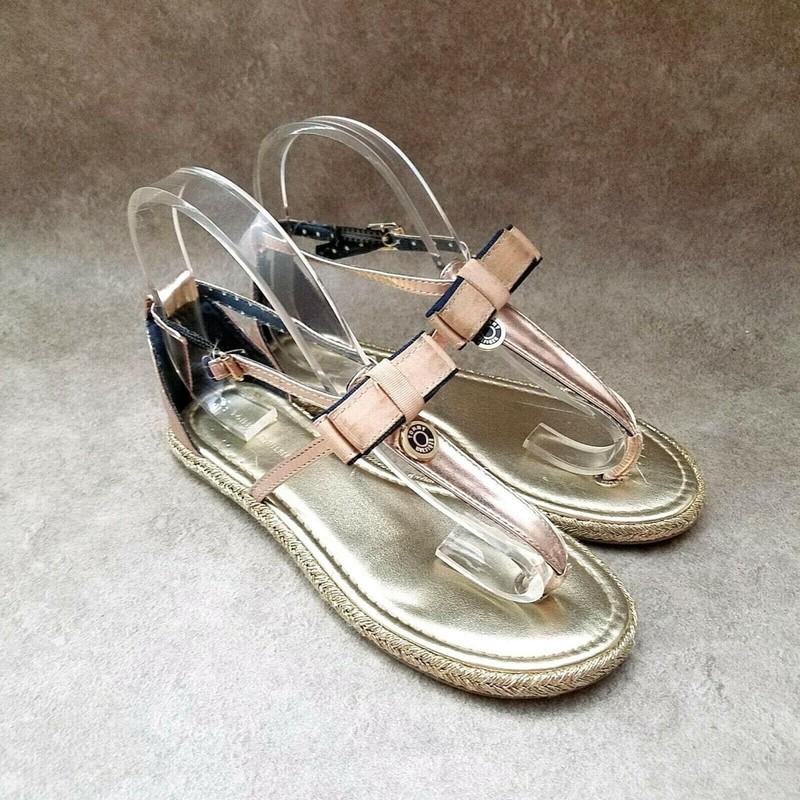 Tommy Hilfiger Big Girls Sz 3 M Gold Thong Slingback Sandals Flats