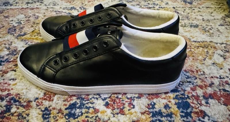 Tommy Hilfiger TWLAVEN-R Navy Sneakers Size 8