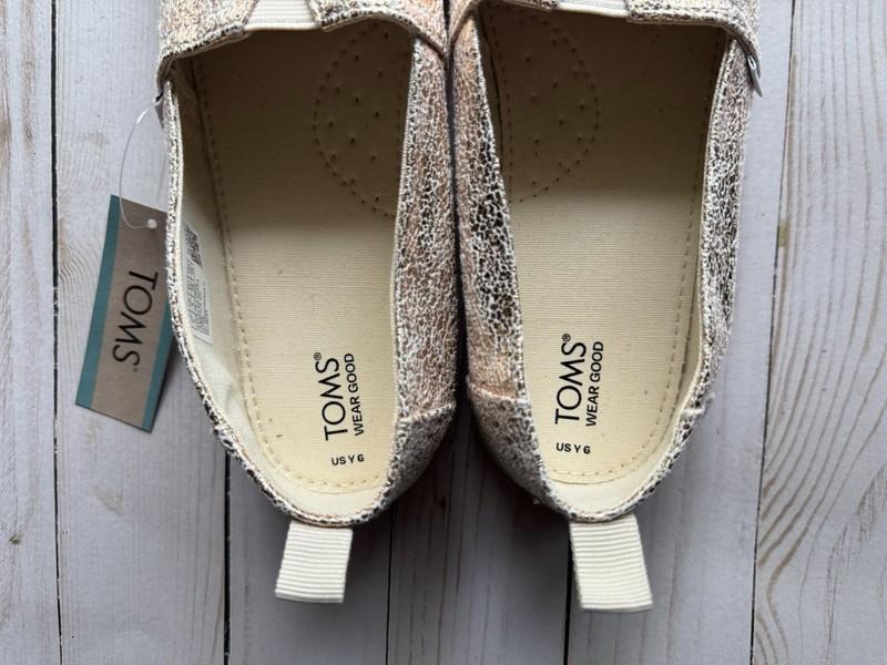 Toms Little Girls Alpargata Shoes Size 6 Gold Slip On Lightweight & Comfortable
