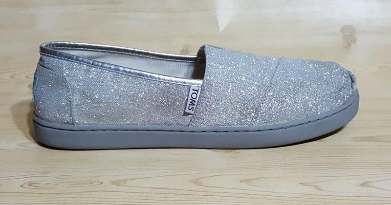 Toms Slip On Glitter Slip On Alpargatas Shoes Size Y 5.5