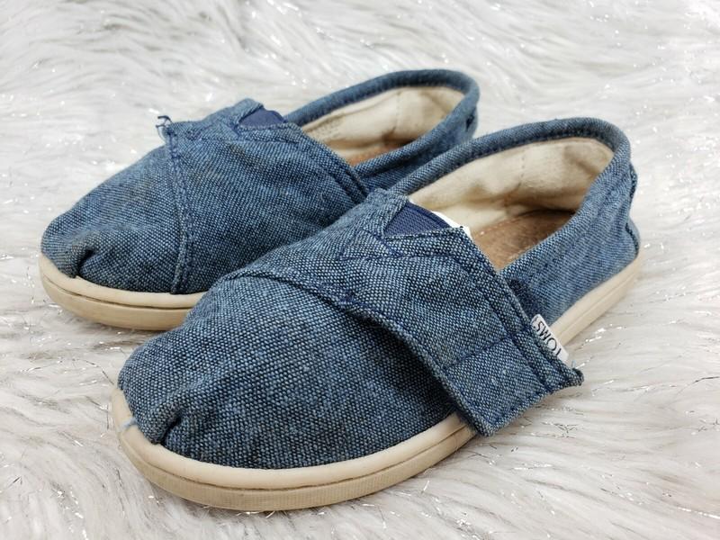 TOMS Toddler Size 11 Denim Blue Slip On Casual Shoes