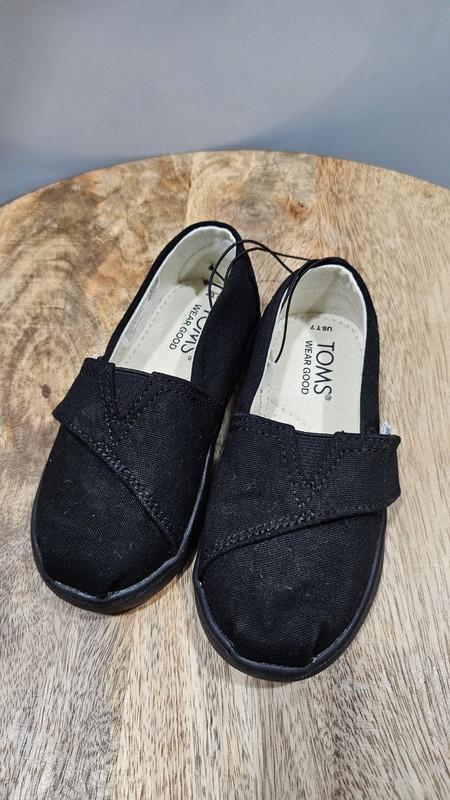 TOMS Toddler Slip On Balck Sz 7