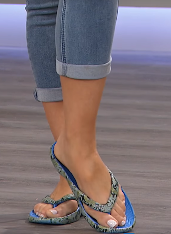 Tony Little CHEEKS Health Sandals One Piece Foot Technology;Snake Blue Sz 8