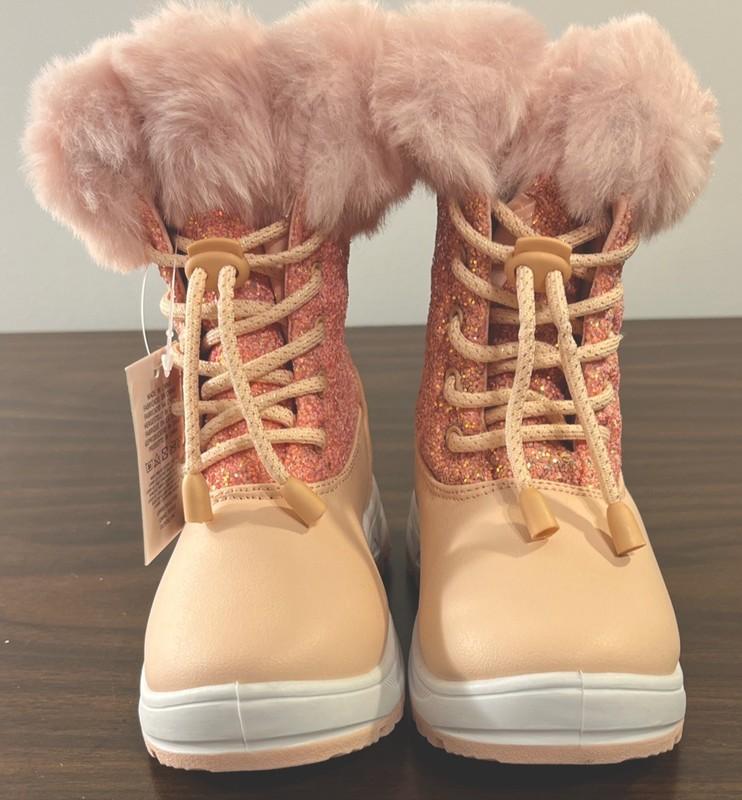 Tottler Size 9 Girls Winter Snow Boots Faux Fur Warm Pink Glitter Lace Up NEW