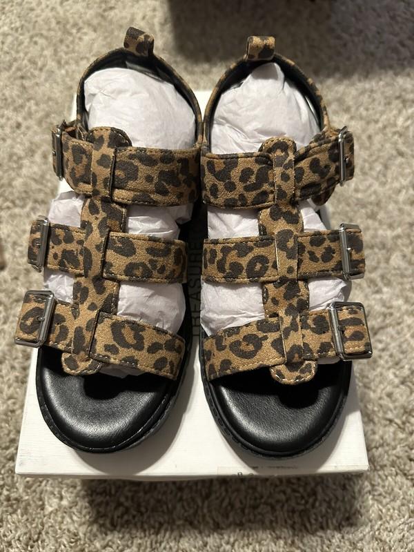 Treasure & Bond Girls Tan Leopard Print Fisher Men Style Sandels Size 1M Straps