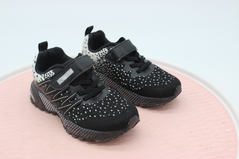 UBFEN Size CHILD SNEKER SZ UK 31 Running Shoes BLACK