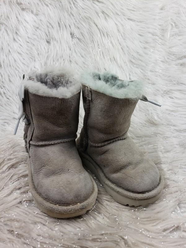 UGG 1017737T Gray Bow Booties Boots Size 6 / 22.5