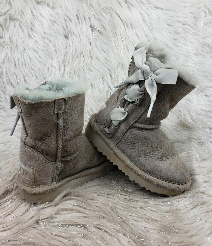 UGG 1017737T Gray Bow Booties Boots Size 6 / 22.5