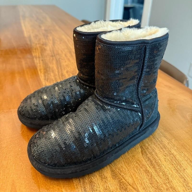 UGG Australia Girls Classic Sequin Boot Size 3