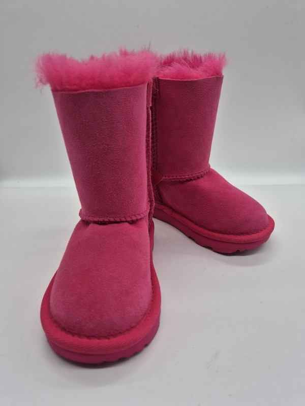 UGG Bailey Bow II Girls Size 7 Suede Boots Satin Bows Girls EUR 23.5 (123)
