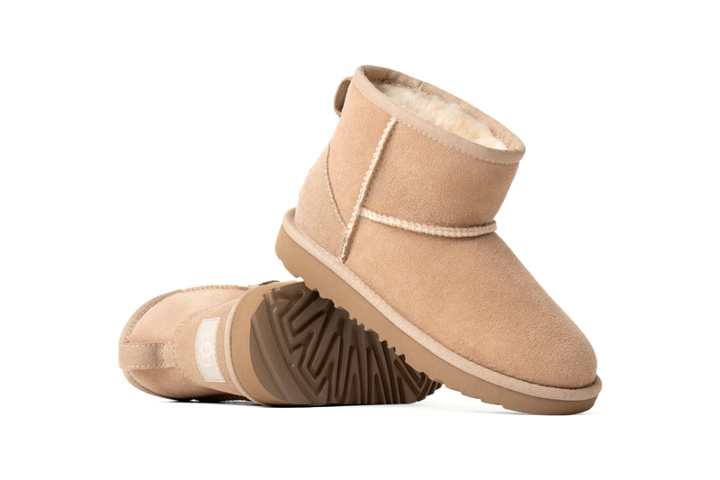 UGG Classic Mini II - Kids' Boots - Sand