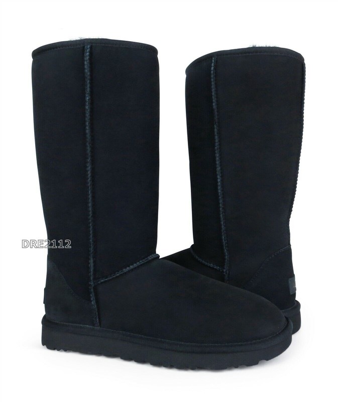 UGG Classic Tall II Black Suede Fur Boots Womens Size 10 *NEW