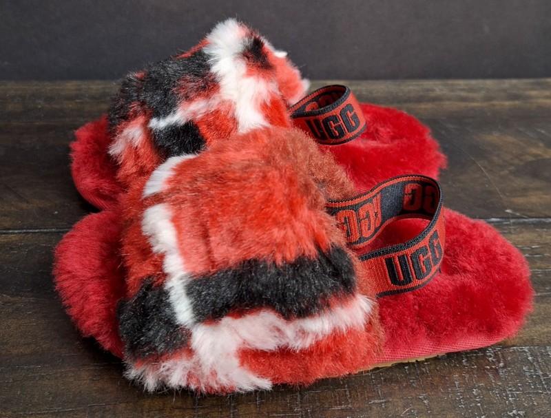 Ugg Fluff Yeah Red/Black/White Plaid Girls- Toddler/Child Size 10 Excellent Cond