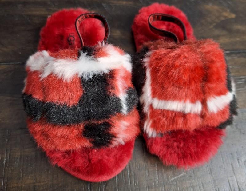 Ugg Fluff Yeah Red/Black/White Plaid Girls- Toddler/Child Size 10 Excellent Cond