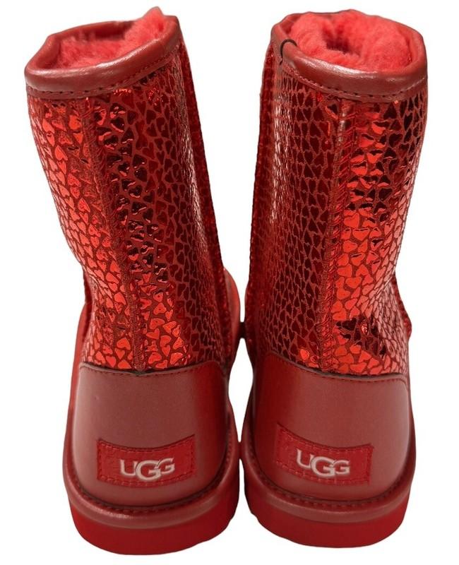 UGG Kids Classic II Gel Hearts (Big Kid) Unisex Boots 1151613K Size 4 Youth Red