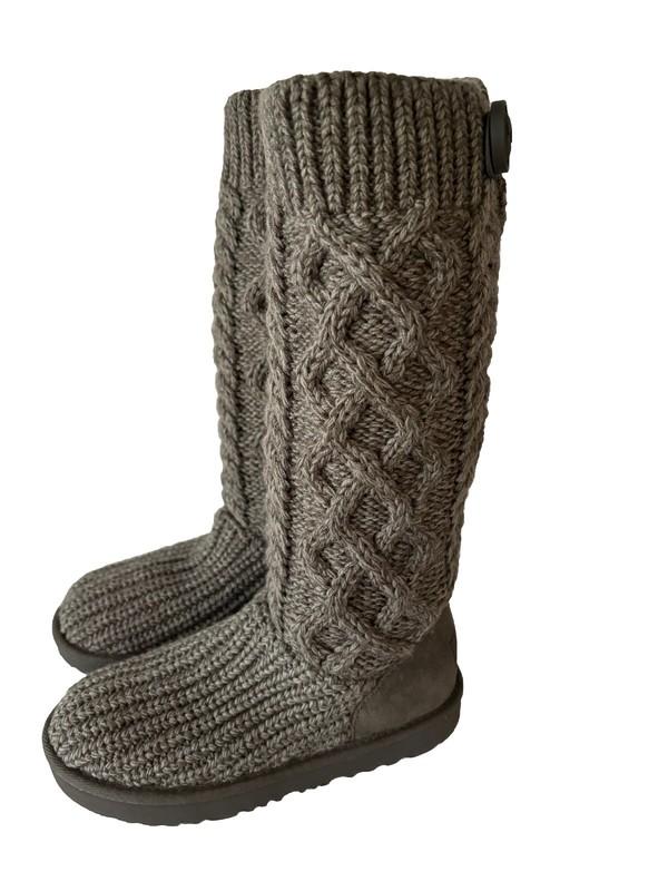 UGG Little Kids Classic Cardi Cable Knit Water Resistant Boot Grey Size 13 New
