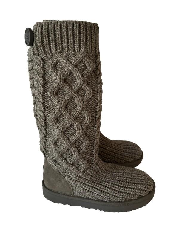 UGG Little Kids Classic Cardi Cable Knit Water Resistant Boot Grey Size 13 New