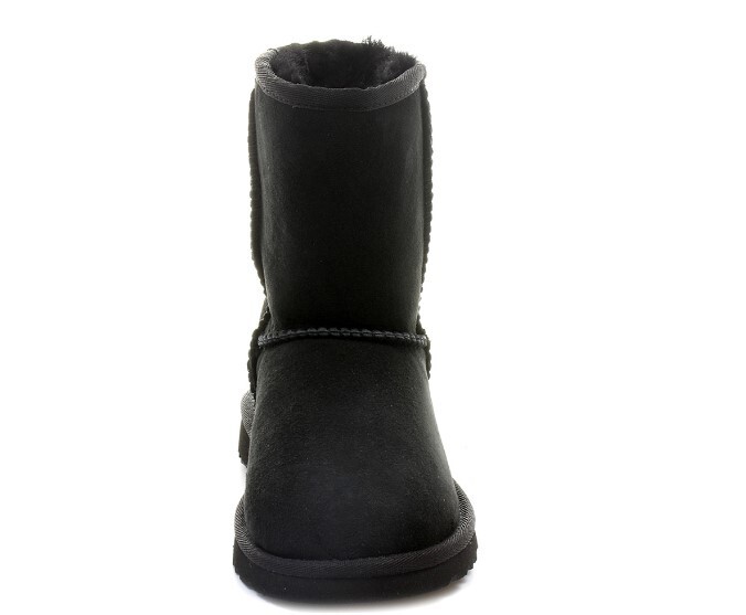UGG Unisex Children's Classic Tall Boot 5251T-BLK SIZE 8 Brand New