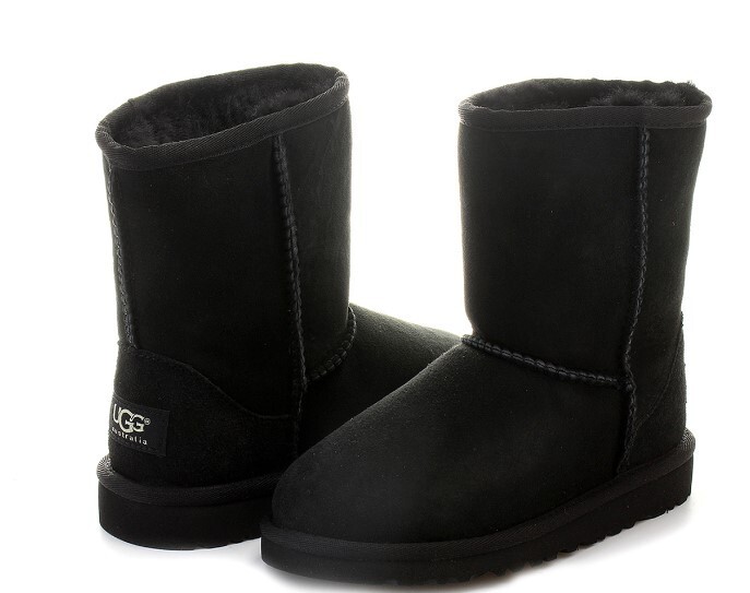 UGG Unisex Children's Classic Tall Boot 5251T-BLK SIZE 8 Brand New