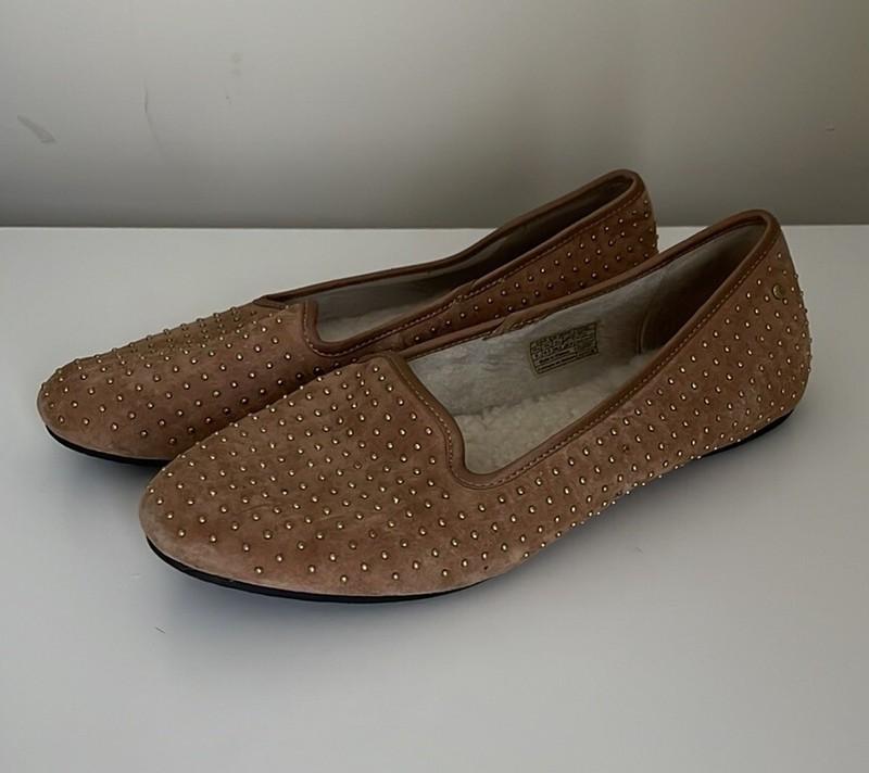 UGG Women's Alloway Brow Suede Studded Sheepskin Lined Ballet Flats Shoes US 7.5
