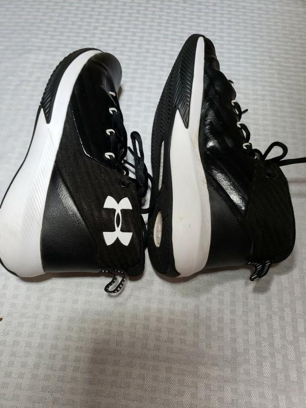 Under Armour Basketball Shoes Black White Youth Size 6Y