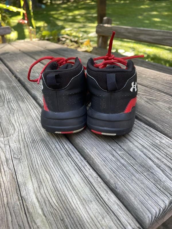 Under Armour Lockdown 3023534-601 Basketball Sneakers Youth Sz 3