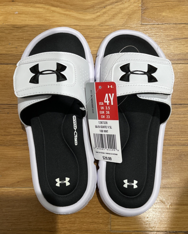 Under Armour UA B Ignite Select Boys 4Y Slides Sandals - White/Black - New