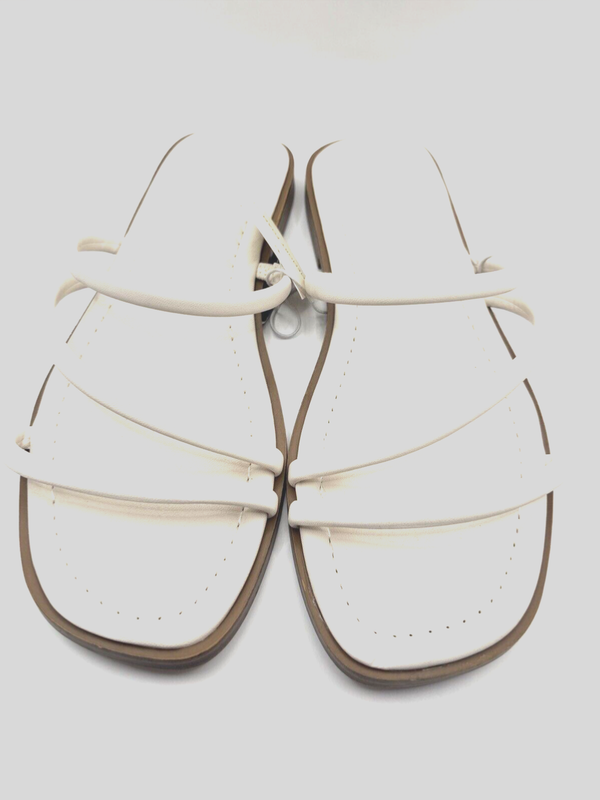 Universal Thread Goods Co Woman’s Louie Cream Sandals Memory Foam Size 6