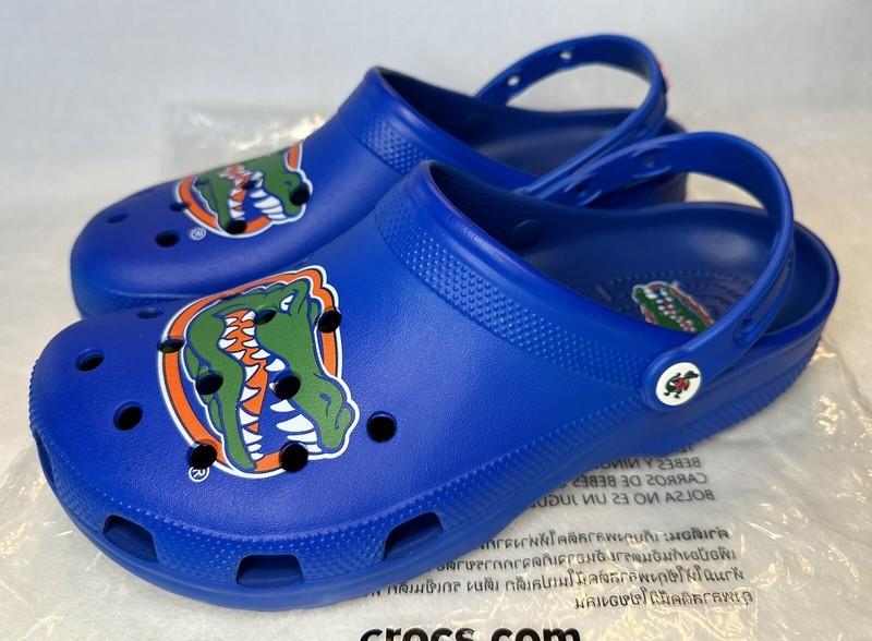 University of Florida Crocs Classic Gators Clogs Men’s 11 Shoes Blue NEW NWT