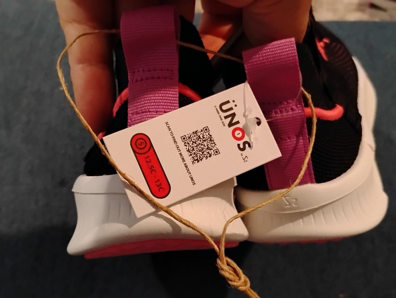 UNOS By SZ Kids Shoes Black/Pink Size 12.5 To 13