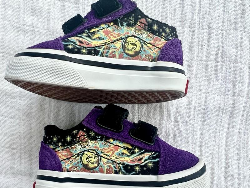 VANS Old Skool Glow Wizard Baby Toddler 2.5 Purple Black Glow In The Dark Goth