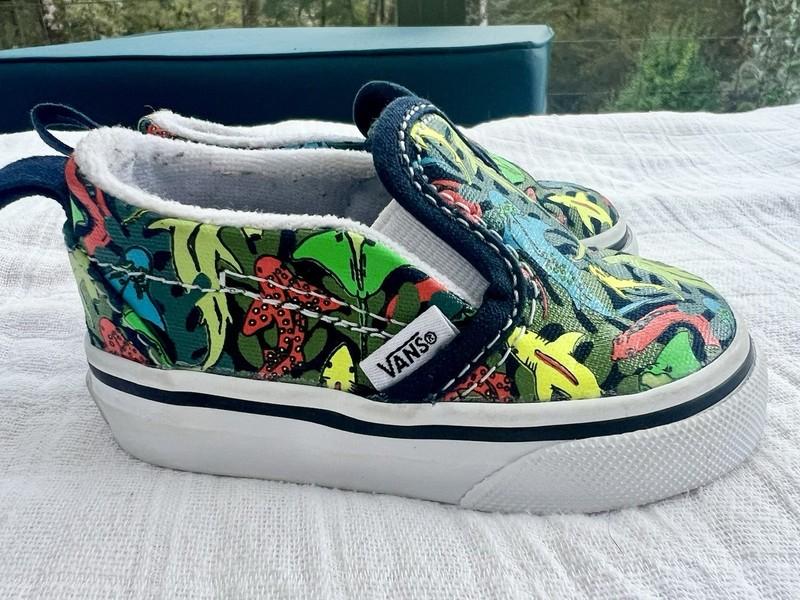 Vans Toddler Slip On Shark Shoes Size 2.5 Great Condition Aquarium Shoe Sea Life