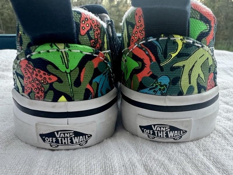 Vans Toddler Slip On Shark Shoes Size 2.5 Great Condition Aquarium Shoe Sea Life