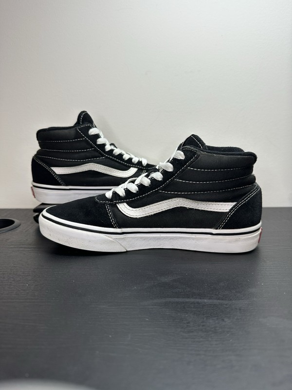 Vans Ward Black White Suede Canvas High Top Skate Shoes Youth 3.5 EU 34.5