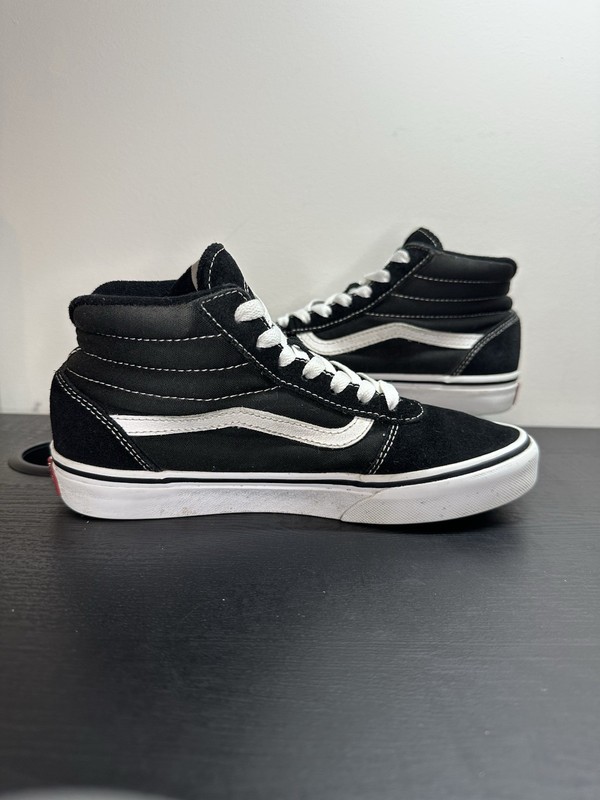 Vans Ward Black White Suede Canvas High Top Skate Shoes Youth 3.5 EU 34.5
