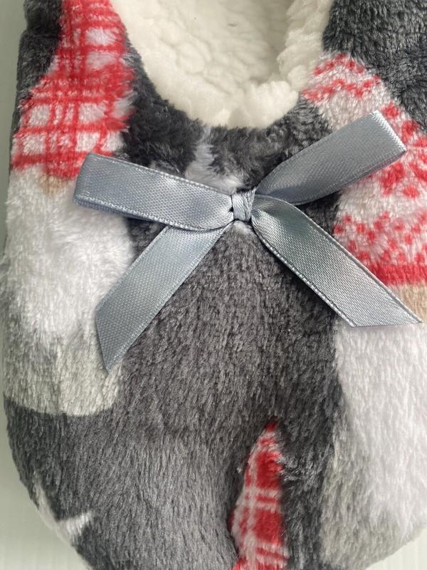 Velvety Fleece Winter Gnomies Slippers W/Grippers - Fashion By Mirabeau