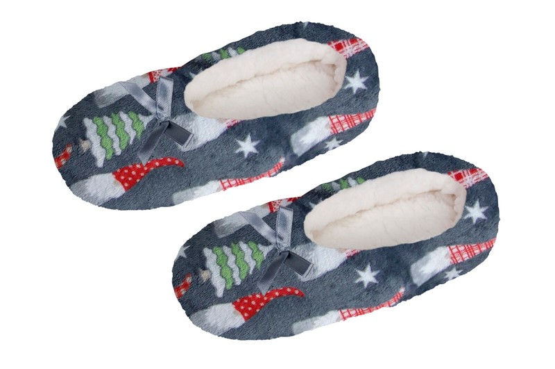 Velvety Fleece Winter Gnomies Slippers w/Grippers - Fashion by Mirabeau