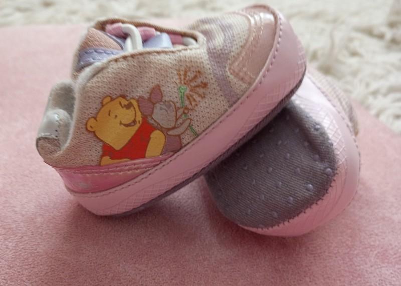 Vintage Y2K Baby Girl Disney Winnie The Pooh Pink Lace-Up Shoes Size 0