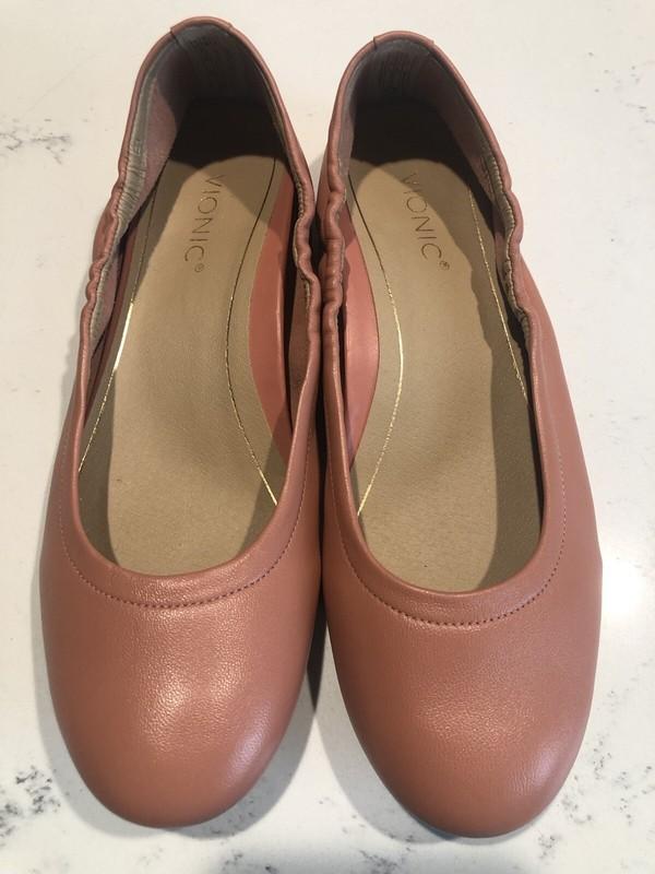 VIONIC ALEXA Salmon Color LEATHER BALLET FLATS SLIP ONS DRESS SHOES WOMENS S 7