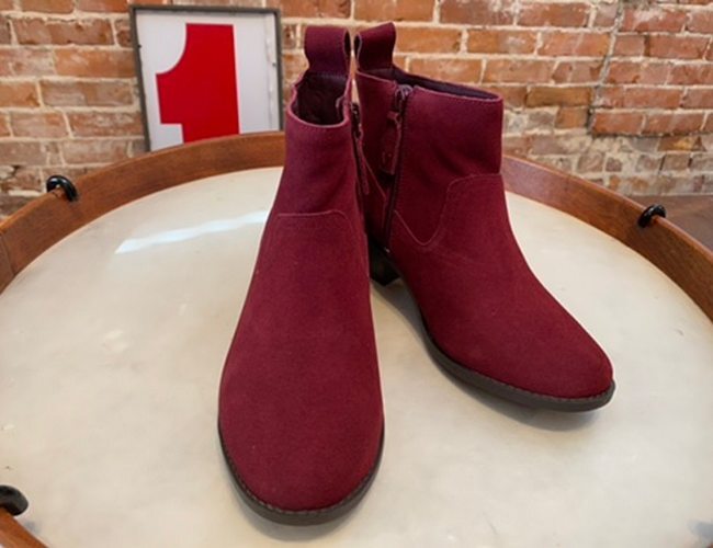 Vionic Burgundy Red Water-Resistant Suede Ankle Boots Vera New