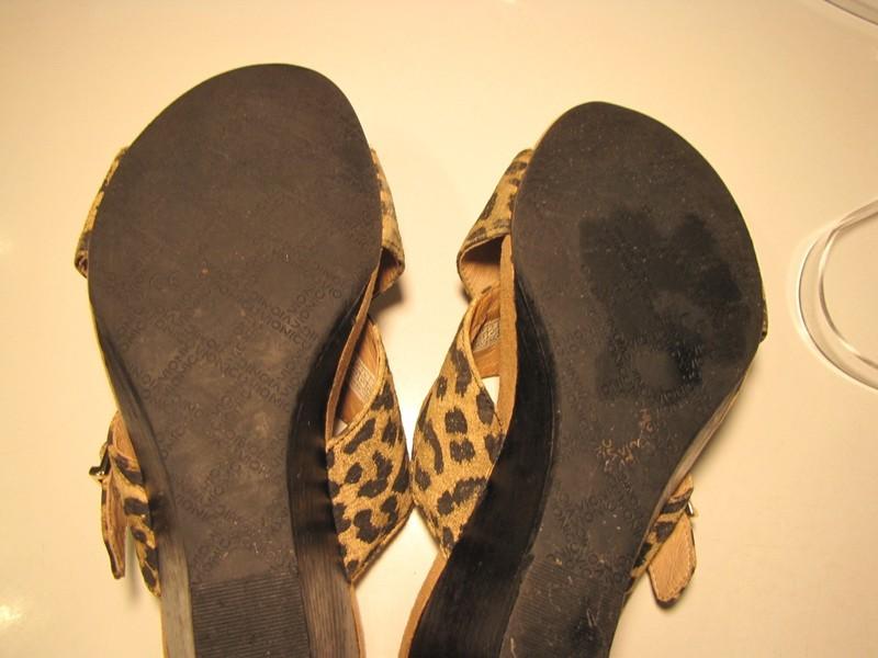 Vionic Leopard Print Slides Size 7 2.5 Inch Heel