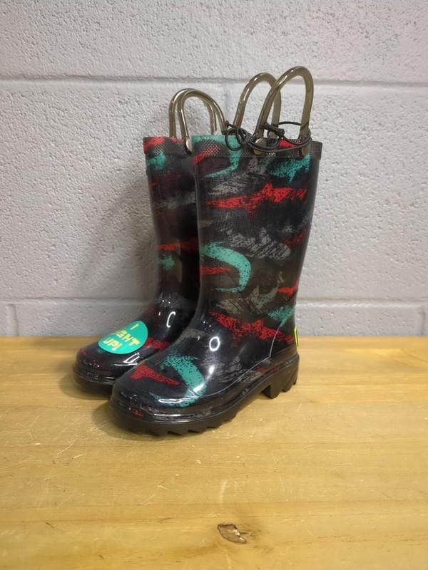 western chef light up kids shark rainboots toddler size 6 with Tags