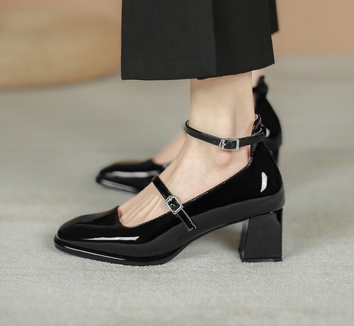 Women Retro Block Heel Patent Leather High Heels Buckle Mary Janes Pump Shoes