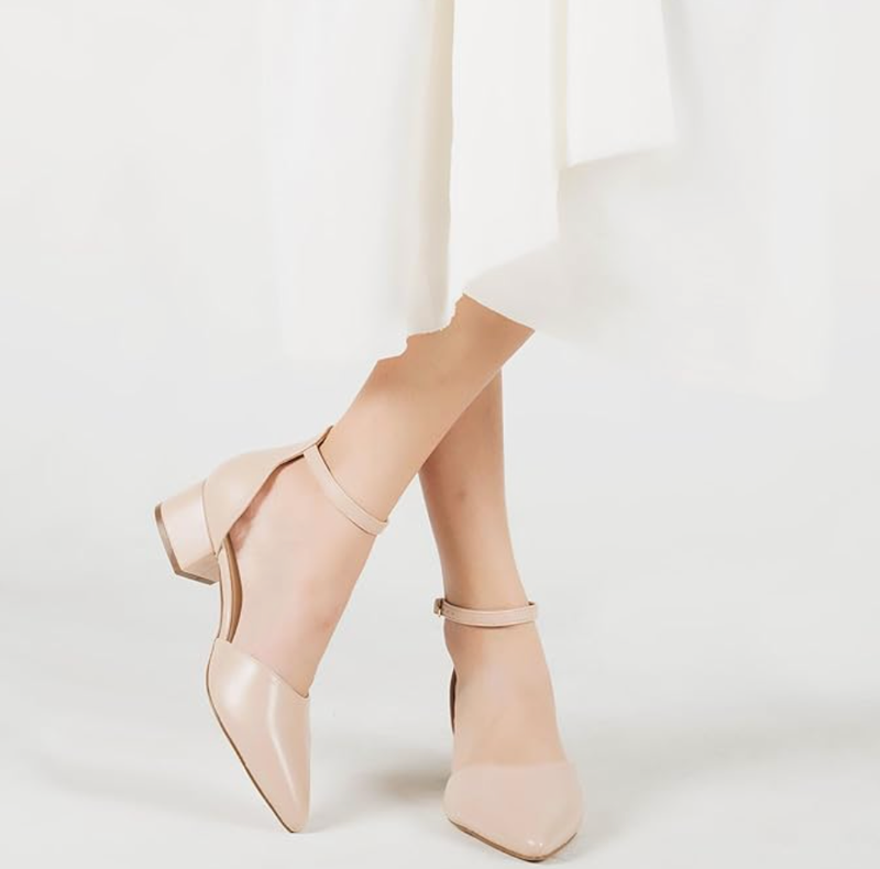 Women's Pumps Shoes Low Chunky Heels Ankle Strap Closed Toe Nude PU Beige 5.5