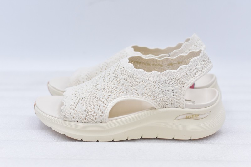 Women's Skechers Arch Fit 2.0 -Flawless Choice Sandal In Off White Size 9 164018